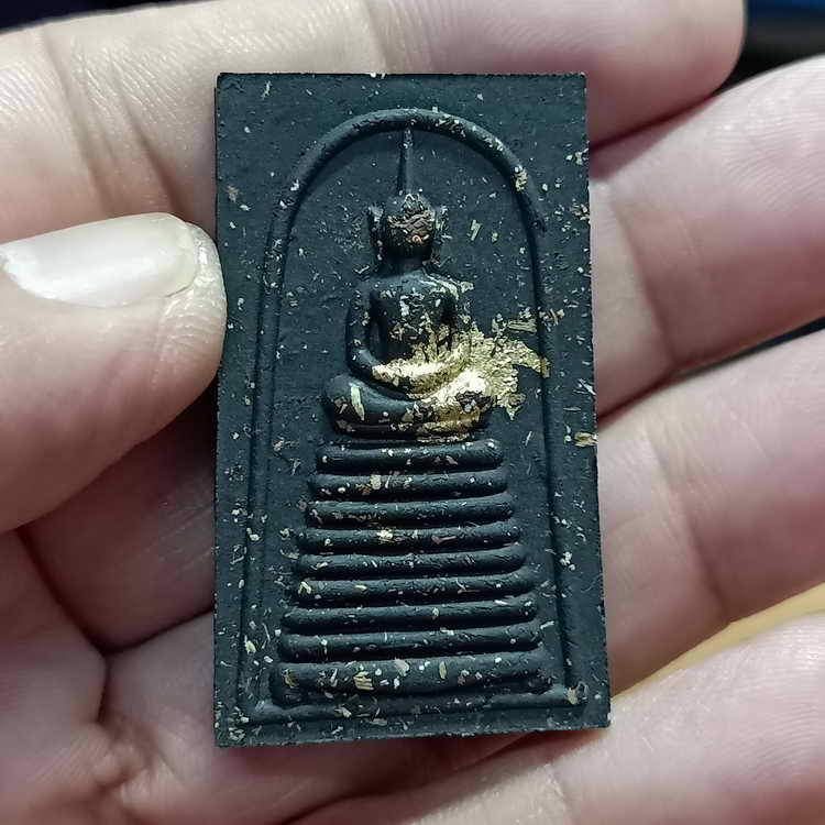 เนื้อหายาก พระสมเด็จพุทธานุภาพ สมเด็จพระญาณสังวร(ญสส) 100 ปี วัดบวรนิเวศวิหาร กรุงเทพฯ เนื้อผงสีดำ