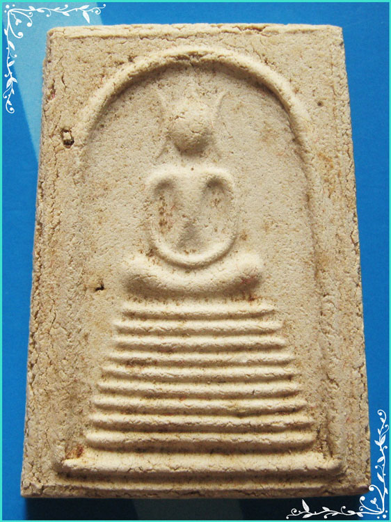 ..ลป.เชื้อ วัดศรีทุ่งทอง พระสมเด็จ พิมพ์เก้าชั้น เนื้อผงเก่าๆ หลังเรียบ..