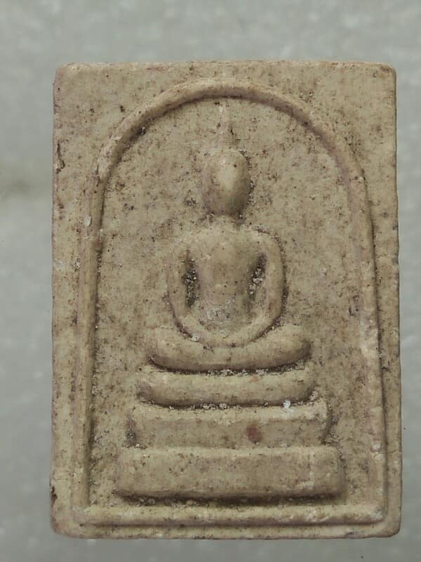 พระสมเด็จคะแนน หลังลิงขี่ปลัดขิก วัดหลักสี่ 