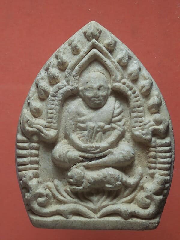 พระผงนั่งเสือ หลวงพ่อปาน วัดบางเหี้ย สร้างศาลาวัดปานประสิทธาราม ปี๒๕๓๗