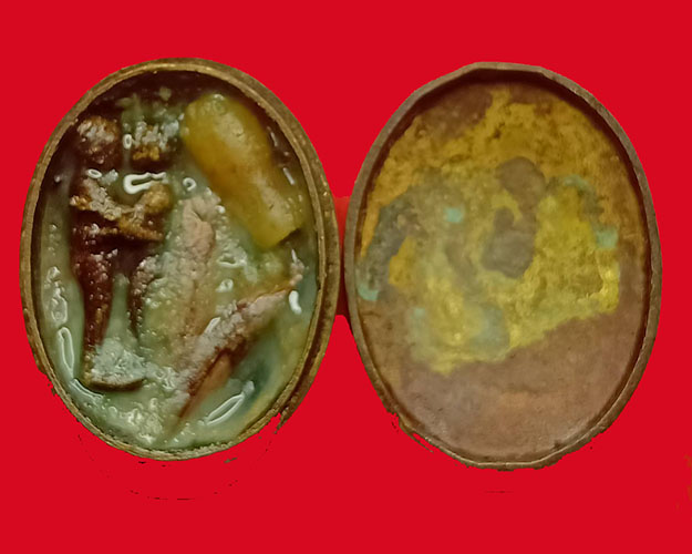 สีผึ้งครูบาวัง