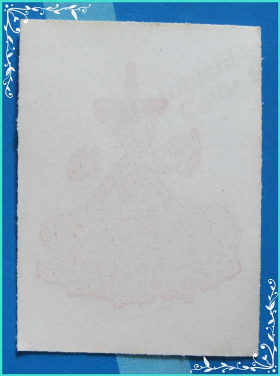 ..ลป.สี วัดถ้ำเขาบุญนาค นว. รูปถ่ายสี ครึ่งองค์ พรมน้ำมนต์ หลัง ตรายาง..