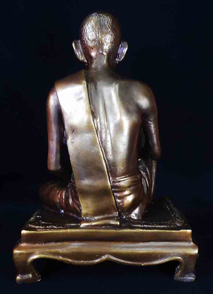 พระบูชาหลวงปู่สรวงเทวดาเล่นดิน 