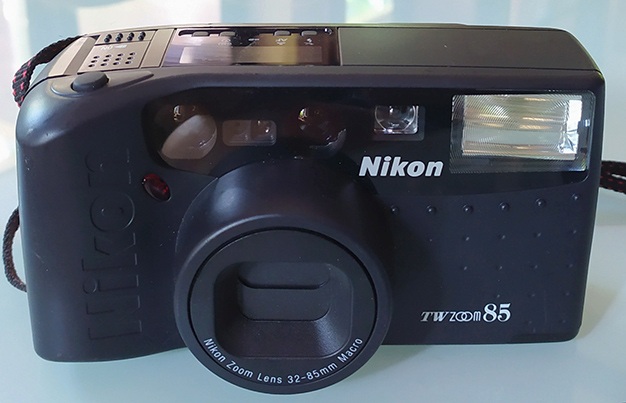 กล้องฟิลม์ NIKON TW Zoom85 สีดำ ดีไซน์สวยคลาสสิค ตามสไตล์นิคอน บอดี้ยังสวยตามรูป