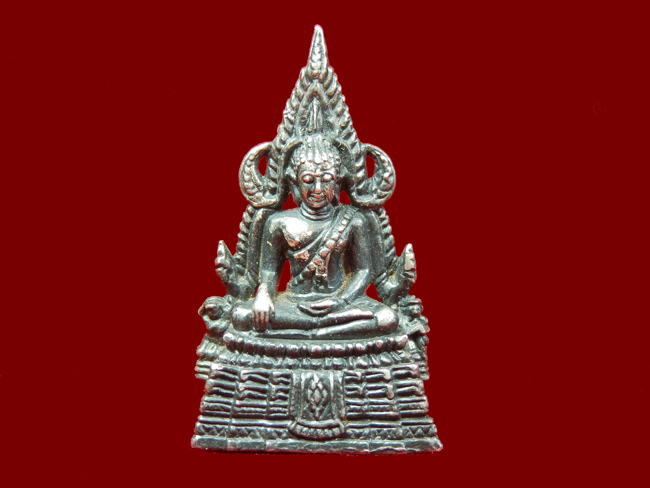 K1628 พระพุทธชินราช เนื้อเงิน ไม่ทราบปี ครับ