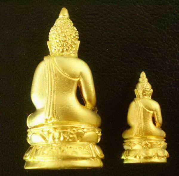 K2210พระกริ่ง พระชัยวัฒน์ ไพรีพินาศ วัดบวรนิเวศ ชุบทอง กล่องกัมมะหยี่ สมเด็จพระสังราชปลุกเศก