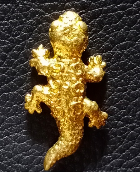 รูปหล่อตุ๊กแกมหาลาภ หลวงปู่ญาณ ปเทสโก วัดป่าทรงธรรม จ.ร้อยเอ็ด เคาะเดียว