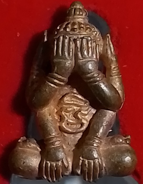 พระปิดตา หัวจรวด เสาร์ 5 เนื้อทองแดงผิวไฟ หลวงพ่อคูณ วัดบ้านไร่ปี2557 ตอก ด.2 ตัว ครับ ไม่มีกล่องนะ