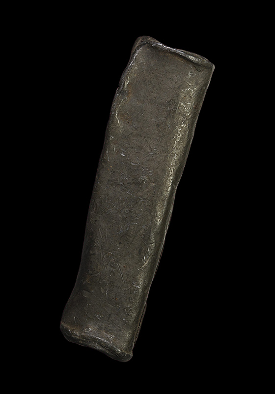 ตะกรุดหลวงปู่ภู จันทโชติ วัดดอนรัก จ.อ่างทอง เนื้อตะกั่ว