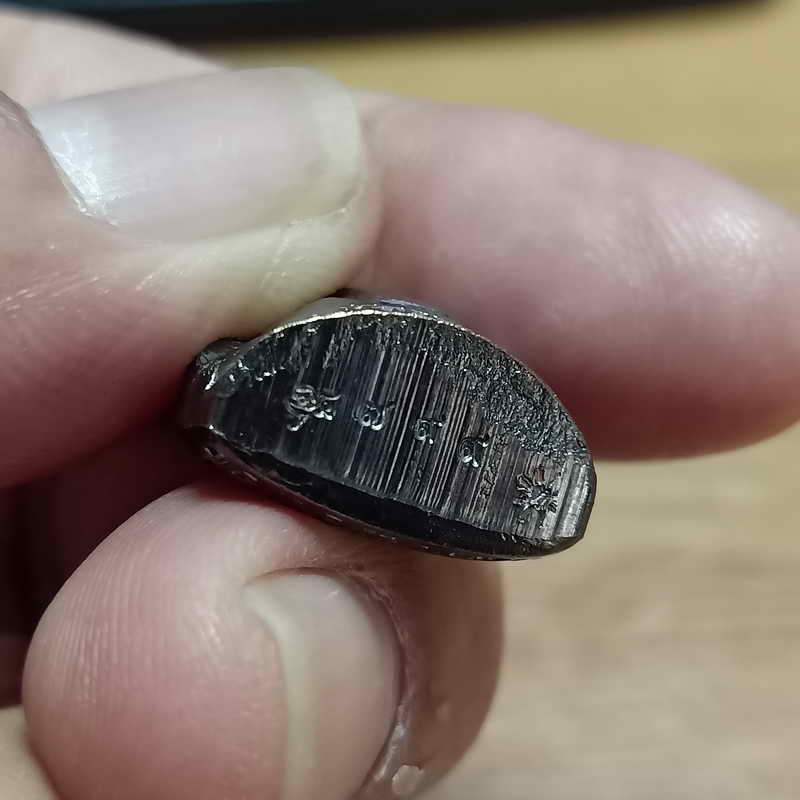 รูปเหมือนปั้ม 65 รุ่นแรก หลวงพ่อทอง ออกวัดบ้านไร่ จ.นครราชสีมา ปี 2565 เนื้อทองแดงรมดำผิวปรอท แว็บ