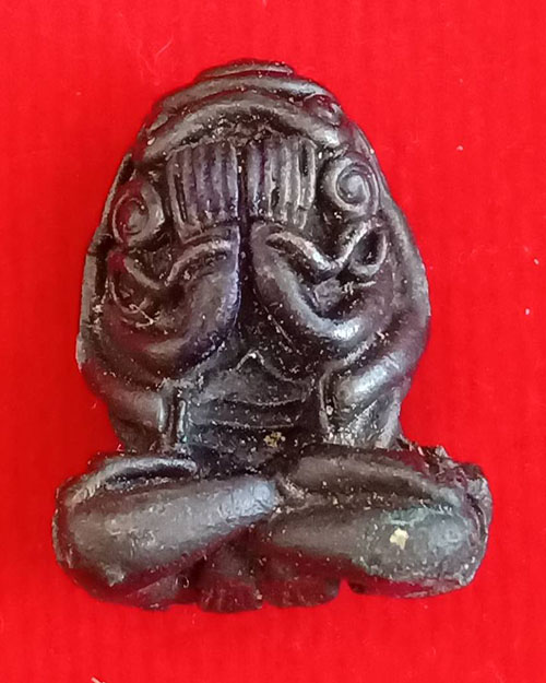 พระปิดตาหลวงปู่สรวง