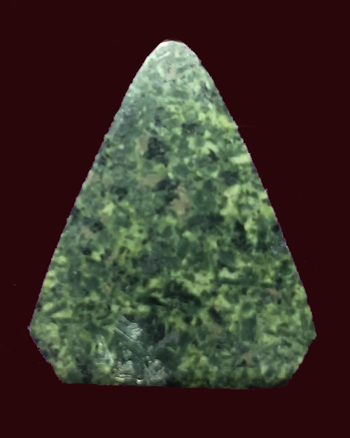 พระหินหยกพิมพ์ใบโพธิ์เล็ก หลวงปู่ฟัก วัดเขาน้อยสามผาน จังหวัดจันทบุรี