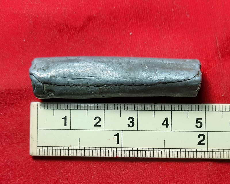 ตะกรุดจันทร์เพ็ญเนื้อตะกั่วเปลือยหลวงปู่ศุข วัดปากคลองมะขามเฒ่า ชัยนาท