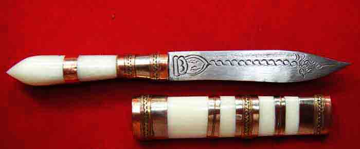 เคาะเดียวส่งEMS***มีดหมอลายเสมาใบ โพธิ์ ***