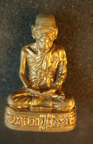 รูปหล่อ ลป.คำพันธ์ รุ่นมหาชัย ฝาบาตร ปี35....