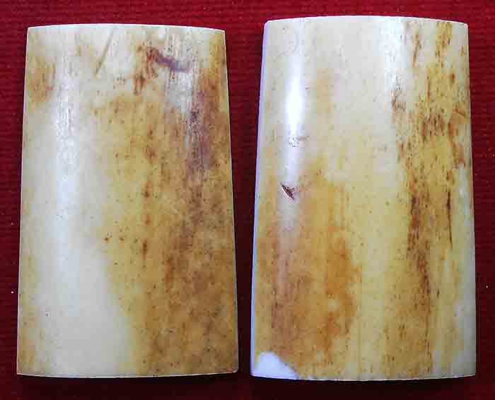 2 องค์ พระสมเด็จเปลือกงา ขนาด 2.6 x 4.0 หลวงพ่อกำไล วัดหัวเขาเสก