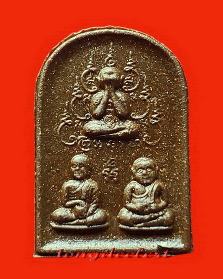 พระมหาโชคมหาลาภ หลวงพ่อเล็ก วัดสันติคิรีศรีบรมธาตุ(วัดเขาดิน)จ.กาญจนบุรี เนื้อว่าน หายาก สวยมากค่ะ