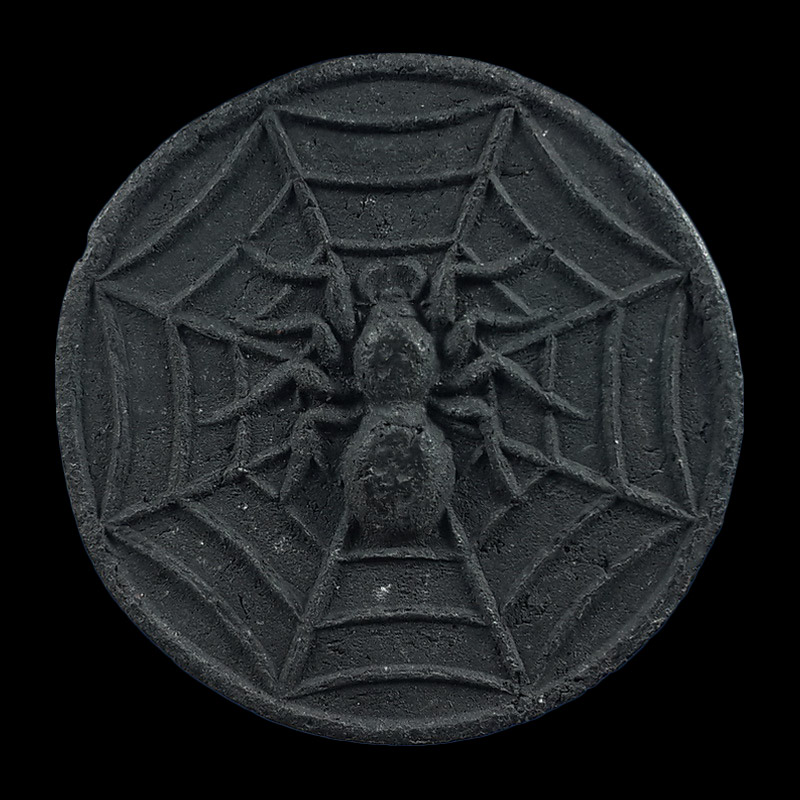 พระผงหลวงปู่สุภา วัดเขารัง จ.ภูเก็ต หลังแมงมุมดูดทรัพย์ รุ่นฉลองพัดยศ ปี47 