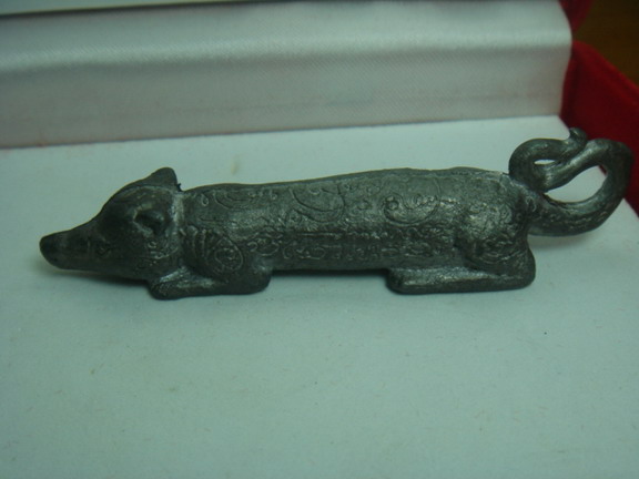 ลูกกรอกชะมดเช็ด(ฝากรัก) เนื้อตะกั่วน้ำนม หลวงปู่ครูบาบุดดา ว ัดหนองบัวคำ จ.ลำพูน