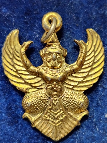 วัดโพธิ์ทอง กทม เหรียญพญาครุฑ อาจารย์วราห์   หลังยันต์นะมหาเศรษฐี 2536