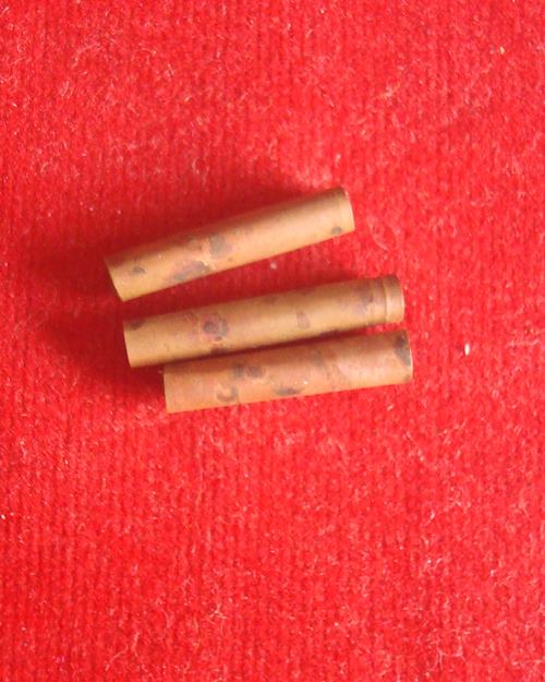 ตะกรุดสาริกา หลวงพ่อนารถ วัดศรีโลหะราษฎร์บำรุง จ.กาญจนบุรี สวยเดิมๆ 3ดอก