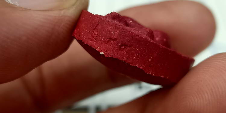 พระสิวลี หลวงปู่โต๊ะ วัดถ้ำสิงโตทอง จ.ราชบุรี ปี 2566 เนื้อผงสีแดง หน้าหลัง ฝังตะกรุด เงิน-ทอง