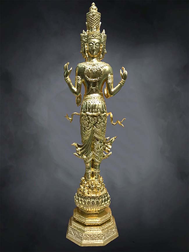 พระตรีมูรติเนื้อสัมฤทธิ์ ปิดทองคำทั้งองค์ ท่านเจ้าคุณธงชัย วัดไตรมิตร และ ท่านอาจารย์สุชาติ ผู้สร้าง