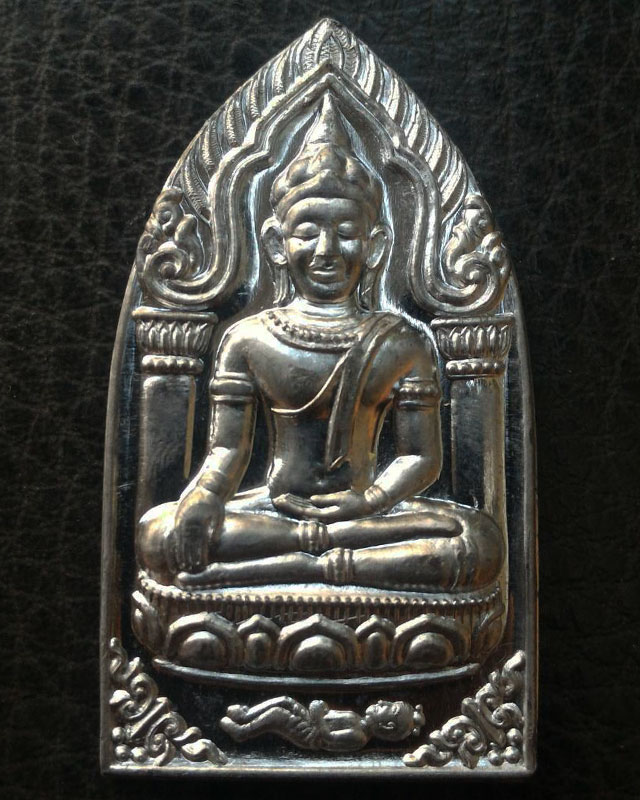 5.พระยอดขุนพลปั๊มพิมพ์สุพรรณ หลวงพ่อฑูรย์ วัดโพธินิมิตร เนื้อชินพิมพ์ใหญ่ พ.ศ. 2527 สูง 5.7 ซ.ม. สร้