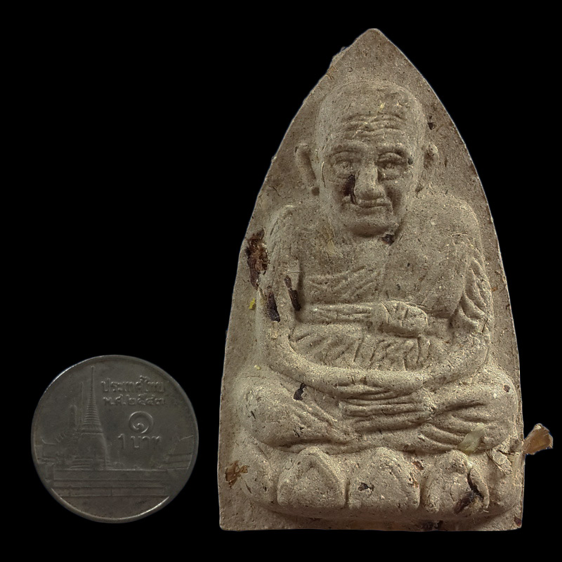 หลวงปู่ทวดเนื้อว่าน วัดไร่มะม่วงพระราชดำรัส จ.เพชรบุรี พิมพ์จัมโบ้ รุ่นอภิมหาเศรษฐี ปี51