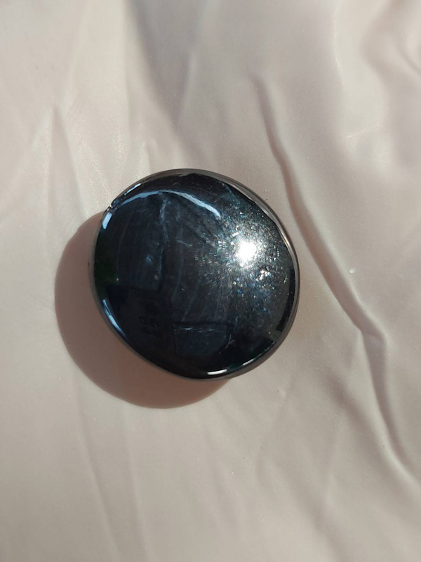 แร่เยตัน หรือแร่ศัตรูตาย หินที่ผู้มีตาดีบอกว่ามีกุมภัณฑ์รักษา ใครประสงค์ร้ายต่อผู้บูชาจะมีเเต่ตวามพั