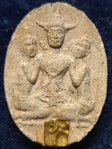 วัดดอยอีฮุย ลำพูน พญาเขาคำมหาเสน่ห์เนื้อผง ครูบานะ ชนวํโส  ฝังแผ่นตะกรุดอาถรรพถ์