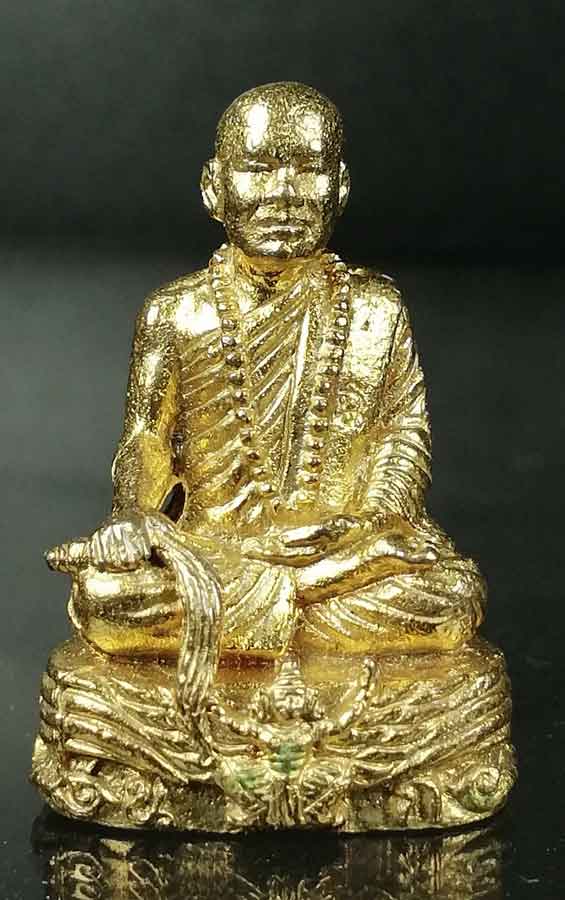 รูปหล่อหดเพชรหึง หลวงพ่อนก เขาบังเหย 