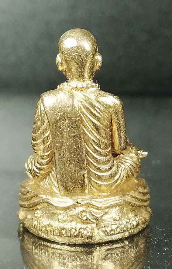 รูปหล่อหดเพชรหึง หลวงพ่อนก เขาบังเหย 