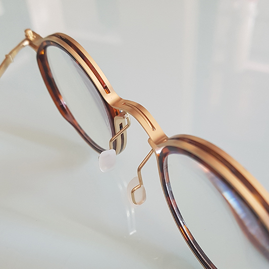 แว่นสายตายาว Vintage Gold ของใหม่ รุ่น Luxury Steel เฟรมโลหะสีทองสุดหรู ทรง unisex