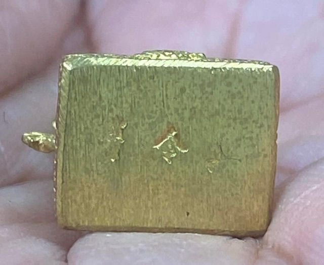 รูปหล่อลอยองค์ท้าวเวสสุวรรณ วัดจุฬามณี ปี2559 เนื้อทองทิพย์ ตอกโค้ต "เหล็ง" ใต้ฐาน ..