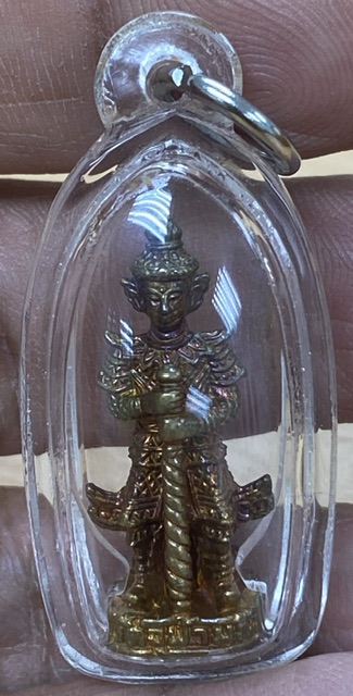 รูปหล่อลอยองค์ ท้าวเวสสุวรรณ 2 หน้า ปีพ.ศ. 2545