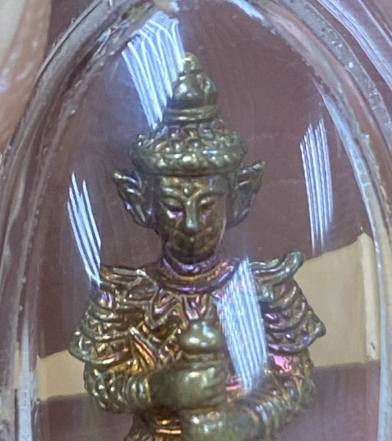 รูปหล่อลอยองค์ ท้าวเวสสุวรรณ 2 หน้า ปีพ.ศ. 2545