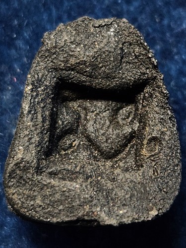 พระปิดตาหลวงพ่อแดงวัดช่องลม ชลบุรี