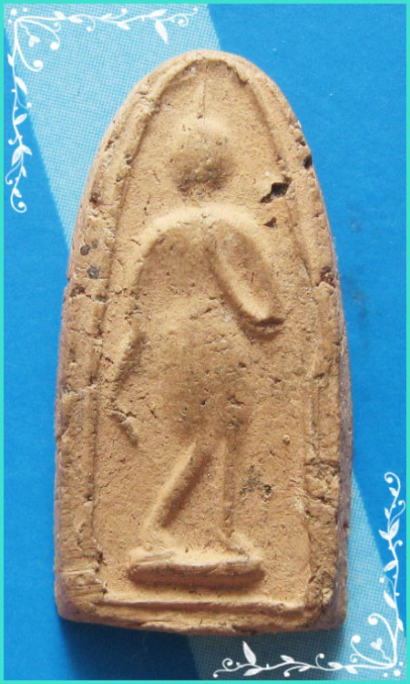 ..ลป.หอม วัดบางเตยกลาง พิมพ์ พระลีลา เนื้อดินเผา หลังเรียบ สีแดง..