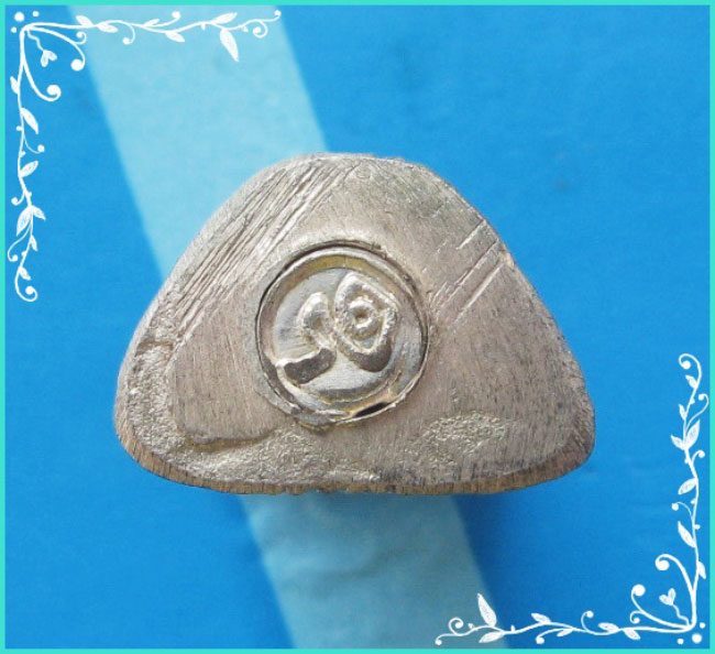 ..ลป.บุญตา วัดคลองเกตุ ลบ. พระรูปหล่อ ลอยองค์ เนื้อเงิน อุดกริ่ง รุ่นอายุ 90 ปี ก้าวหน้าร่มเย็น..