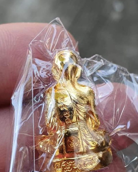 หลวงพ่อคูณ"ปาฎิหารย์eod"รูปหล่อกะไหล่ทองสวยกริ๊บ