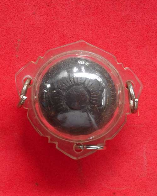 ลูกอมดอกกฤษณา พร้อมเลี่ยม ไม่ทราบที่