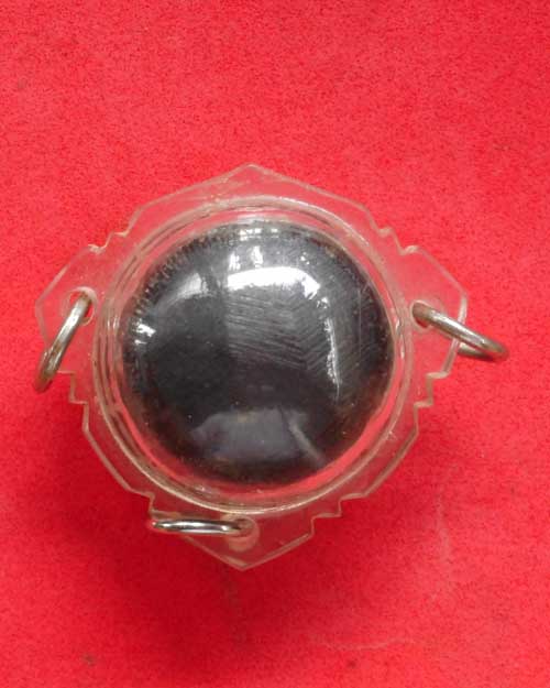 ลูกอมดอกกฤษณา พร้อมเลี่ยม ไม่ทราบที่