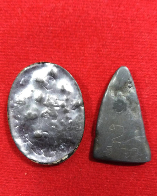  ล็อคเก็ตพร้อมพระพุทธเนื้อตะกั่วจารกำกับหลวงพ่อบุญมี ปุญญาคโม วัดป่าศิริวันวนาราม