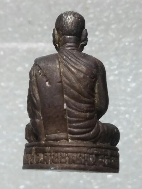 รูปหล่อหลวงพ่อลี่ วัดสละบาป สิงห์บุรี + กล่อง ปี ๓๕ 