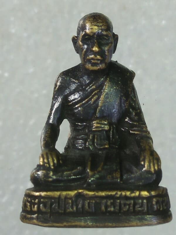 รูหล่อพระอุปัชฌาย์ตัน วัดอู่ตะเภา สระบุรี