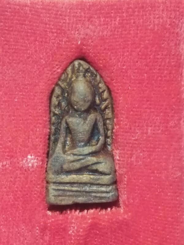 พระรอดลำพูน ที่ระลึก เพื่อการศึกษา โรงเรียนแม่ทาวิทยาคม ลำพูน พร้อมกล่อง 