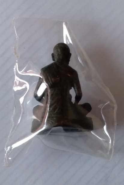 รูปหล่อหลวงพ่อขวัญ วัดบ้านไร่