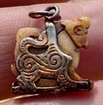 สิงหริกา ตาแดง เลี่ยมกระเช้าเดิม หลวงพ่อหอม วัดซากหมากฯ ระยอง