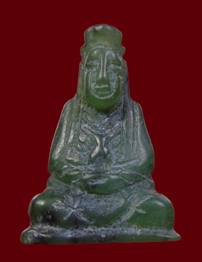 พระหยกแกะ พิมพ์เจ้าแม่กวนอิม หลวงพ่อวิริยัง วัดธรรมมงคล ปี 2536 กล่องเดิม